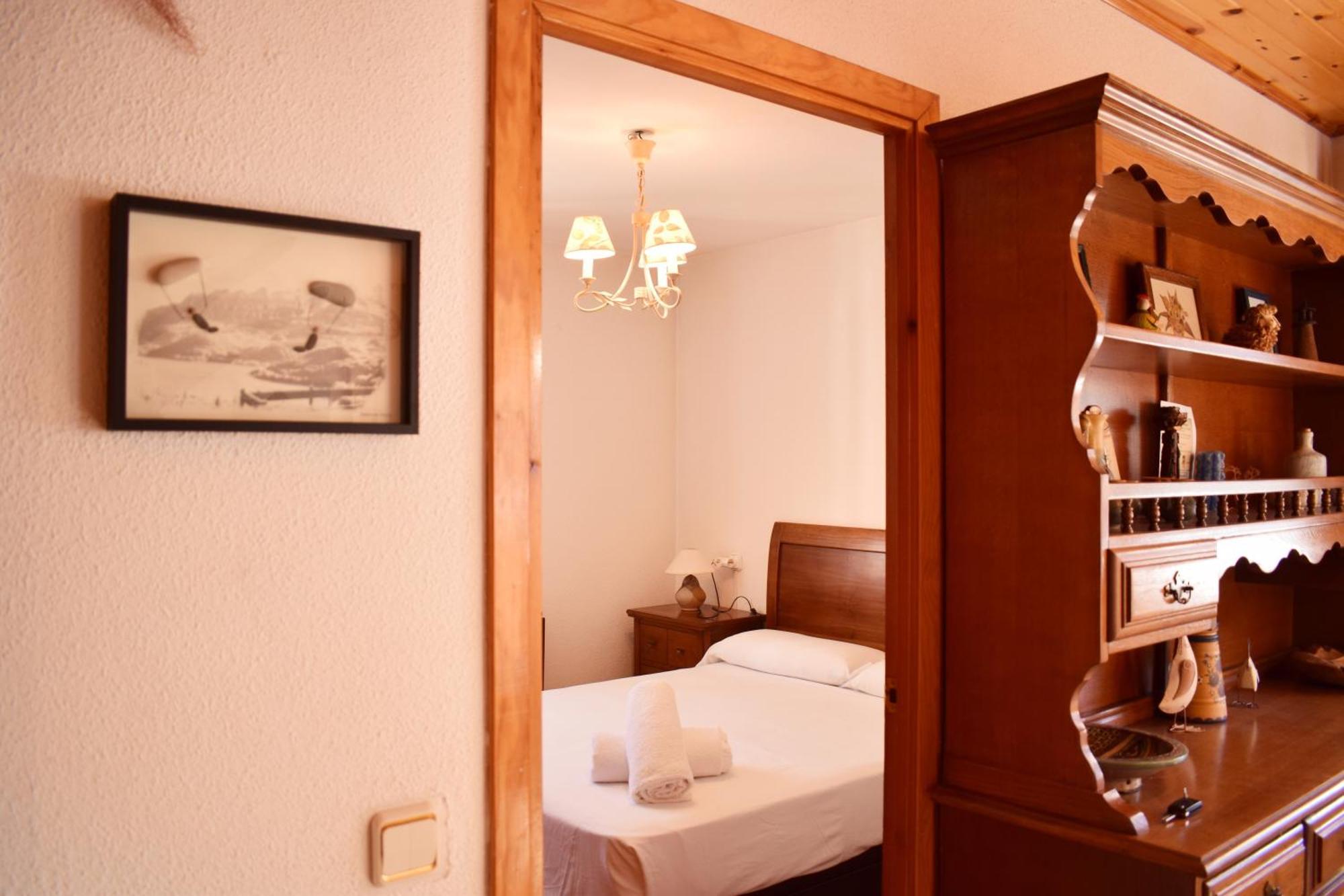 Saliecho Acogedor Apartamento Jardin Y Piscina Sallent De Gallego Exterior photo